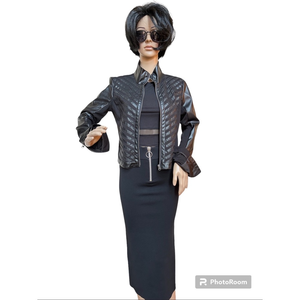 Zara Black Stretch Tube Midi Skirt With Quarter Zip and O-ring Loop, NWOT, M